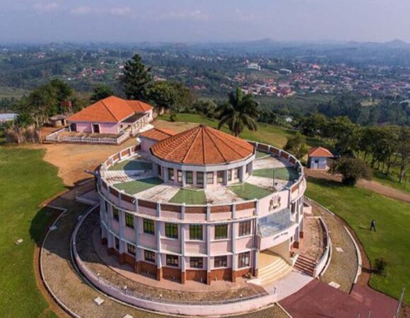 5 Days Itinerary Fort Portal and Queen Elizabeth